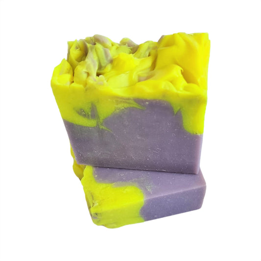 Elderberry Magnolia Soap - Cheerful. Juicy. Uplifting. - A beautifully balanced soap that lifts your spirits with every wash.